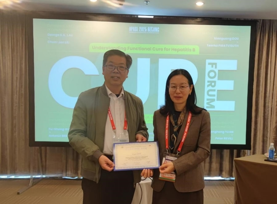 武漢大學人民醫(yī)院感染科江應(yīng)安教授團隊