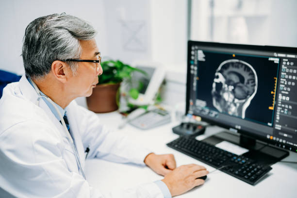 神經(jīng)干細(xì)胞移植后能活多久？專家談康復(fù)效果與長(zhǎng)期生存預(yù)期